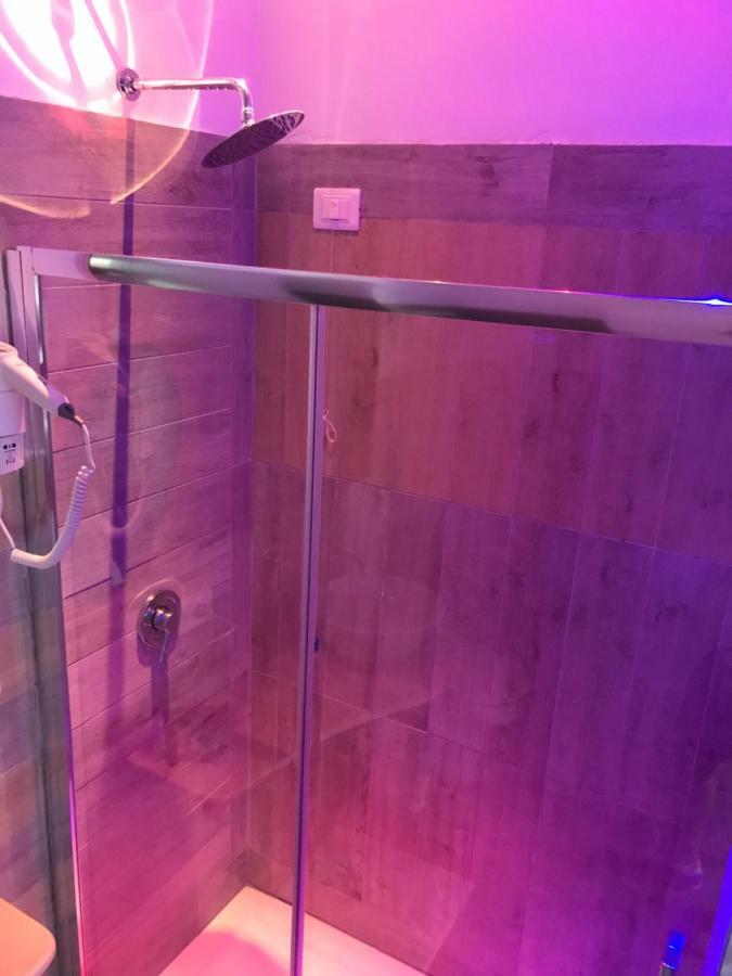 לינה וארוחת בוקר Acquarium טרופאה מראה חיצוני תמונה